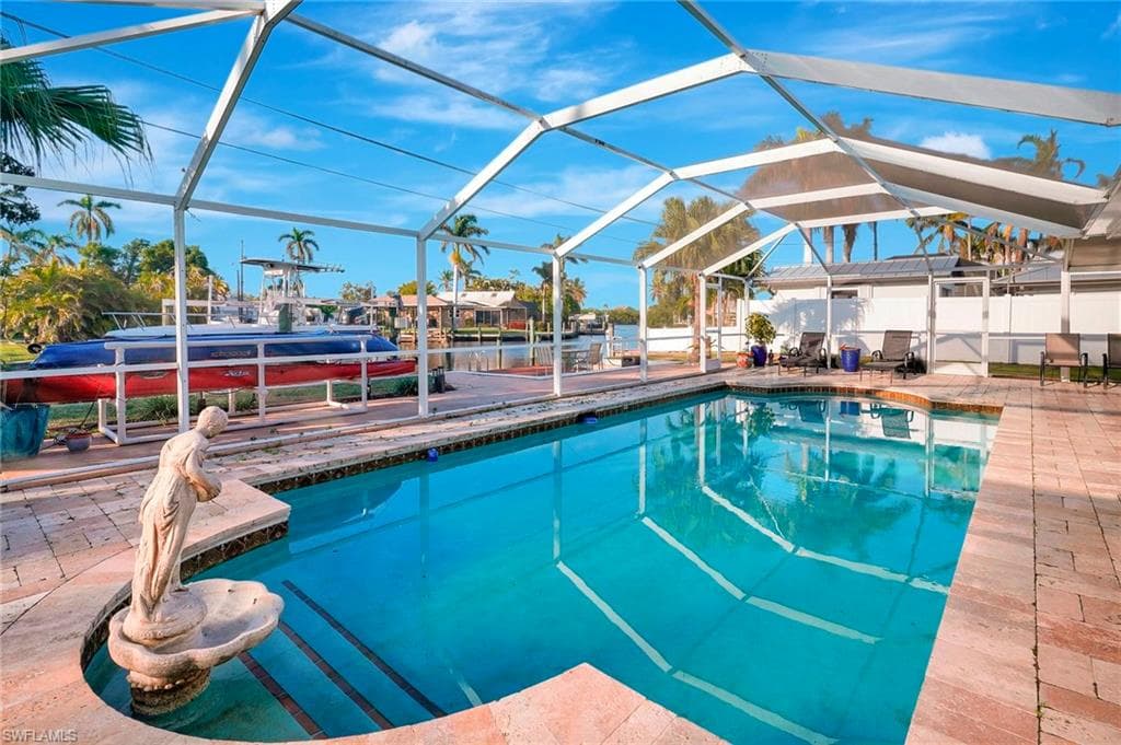 14330 Mcgregor Blvd, Fort Myers, FL 33919-45