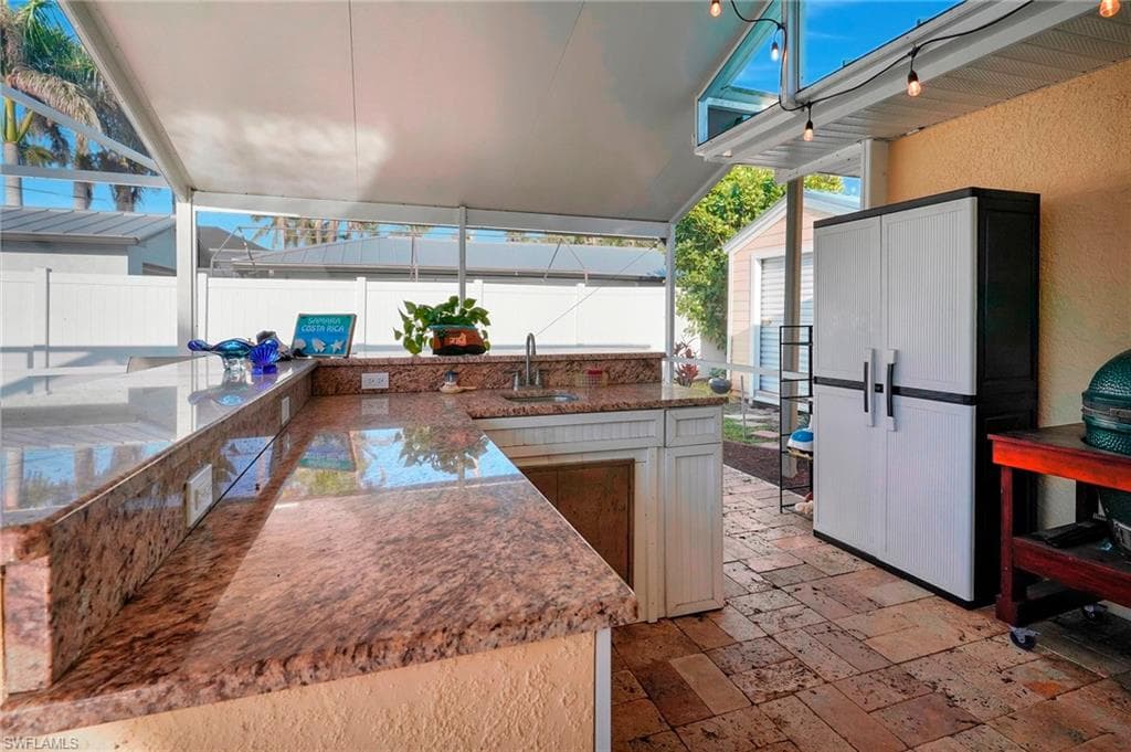 14330 Mcgregor Blvd, Fort Myers, FL 33919-49