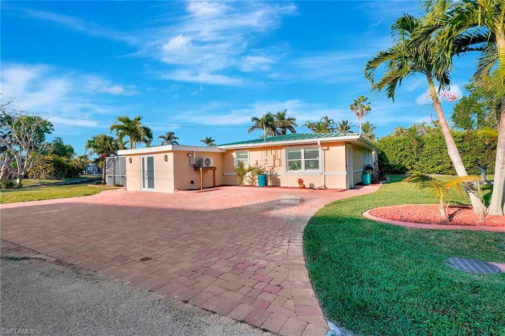 14330 Mcgregor Blvd, Fort Myers, FL 33919-51