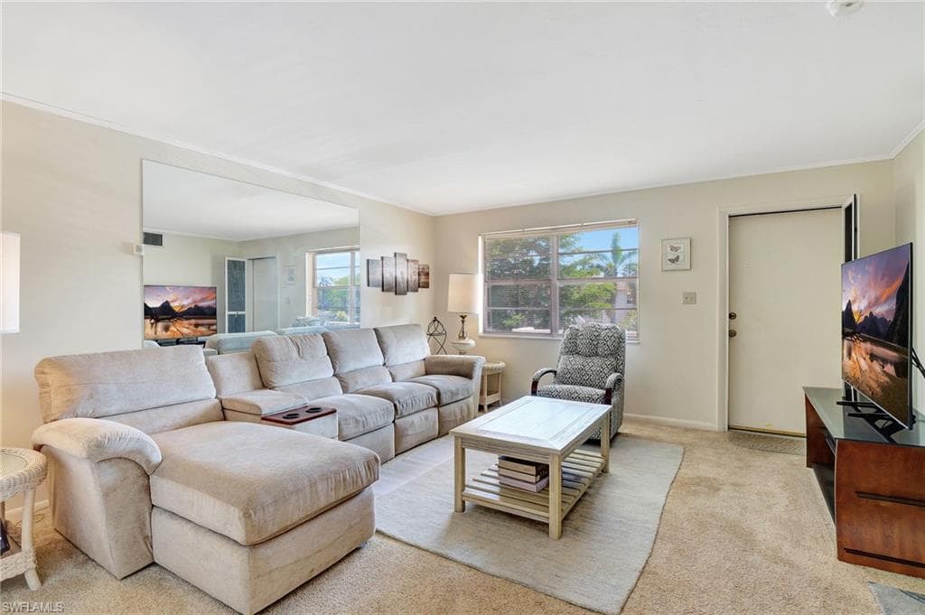 657 Palm View Dr A3, Naples, FL 34110-11