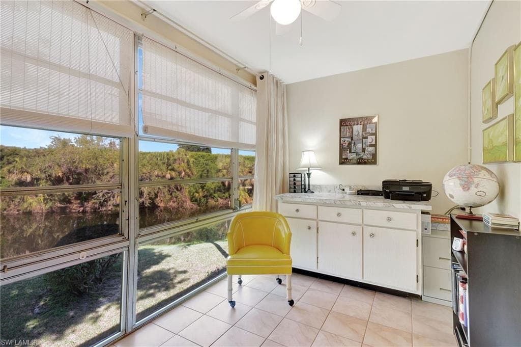 657 Palm View Dr A3, Naples, FL 34110-16