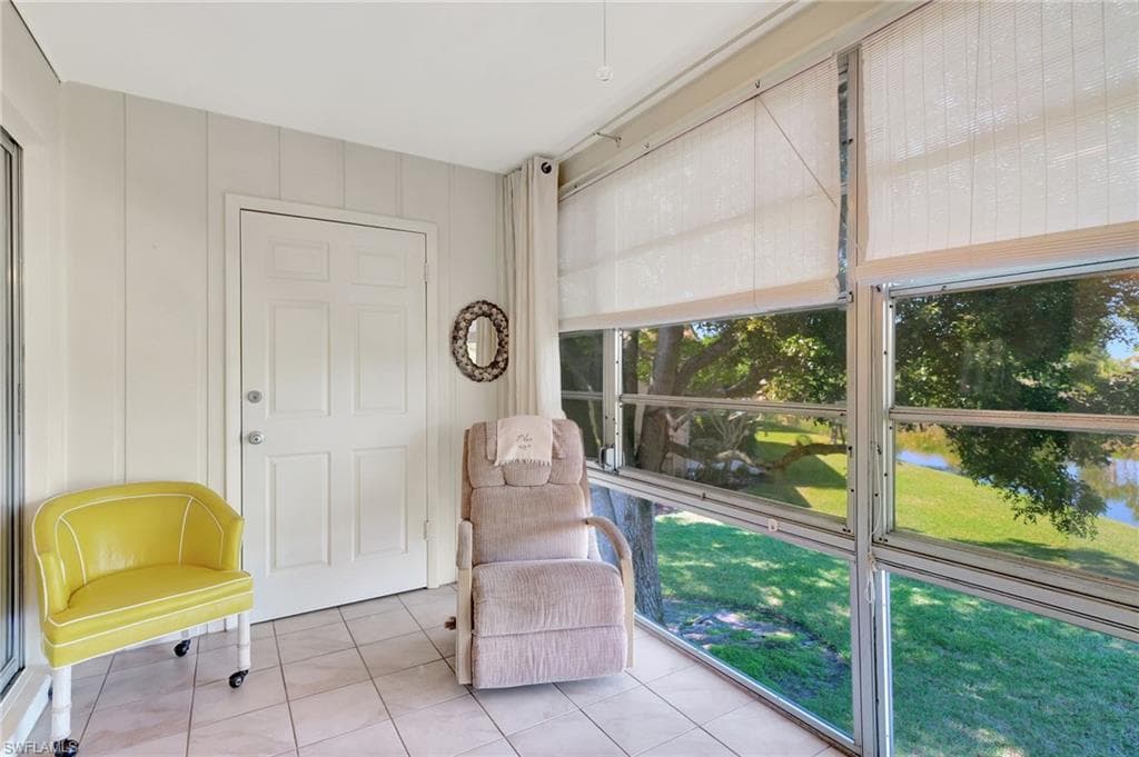 657 Palm View Dr A3, Naples, FL 34110-17
