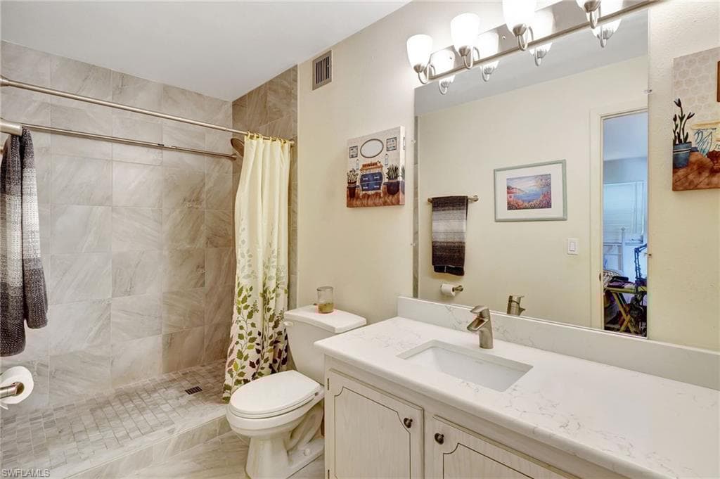 657 Palm View Dr A3, Naples, FL 34110-22