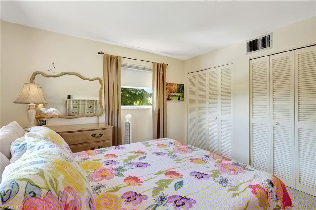 657 Palm View Dr A3, Naples, FL 34110-26