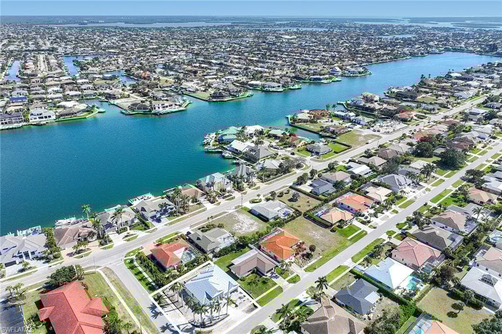 101 Beachcomber St, Marco Island, FL 34145-14