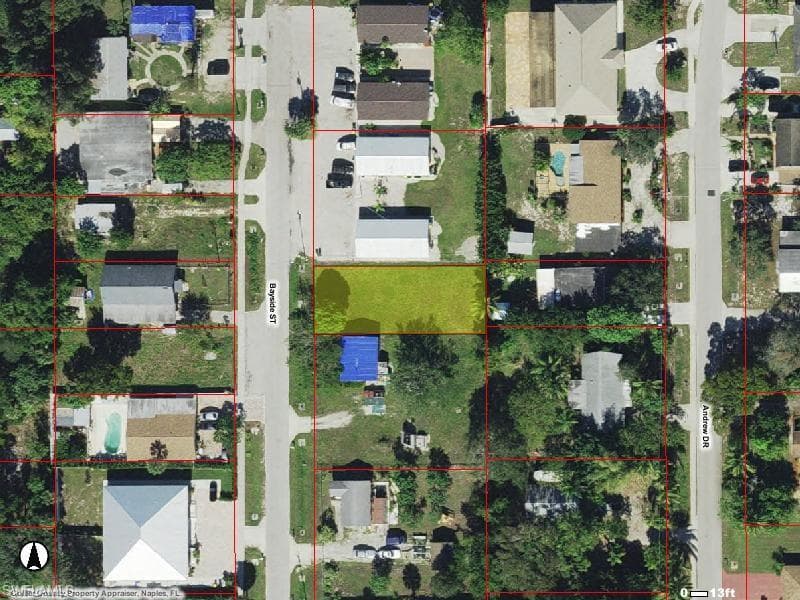 Bayside St, Naples, FL 34112-2