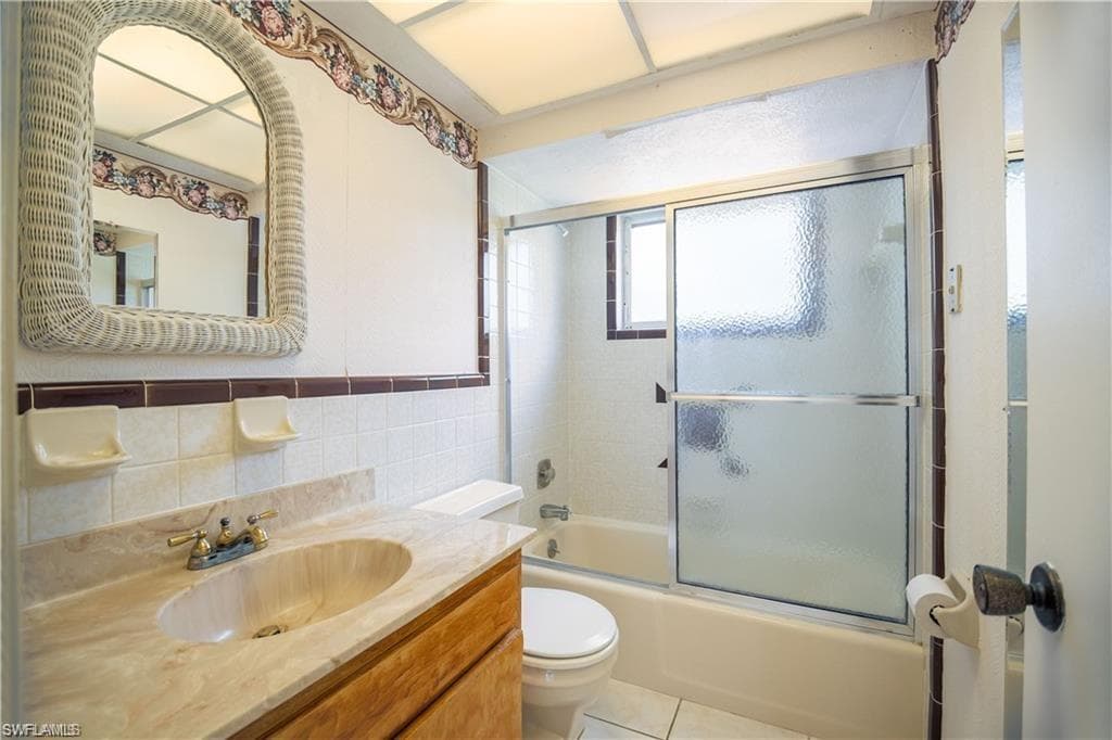 2330 Caladium Rd, Fort Myers, FL 33905-15