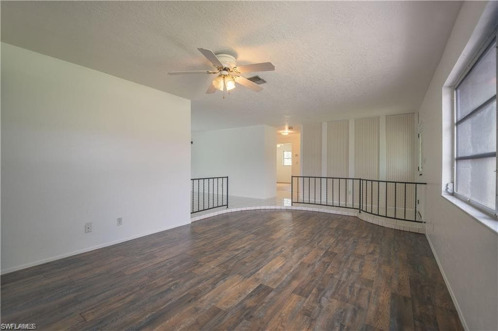 2330 Caladium Rd, Fort Myers, FL 33905-7