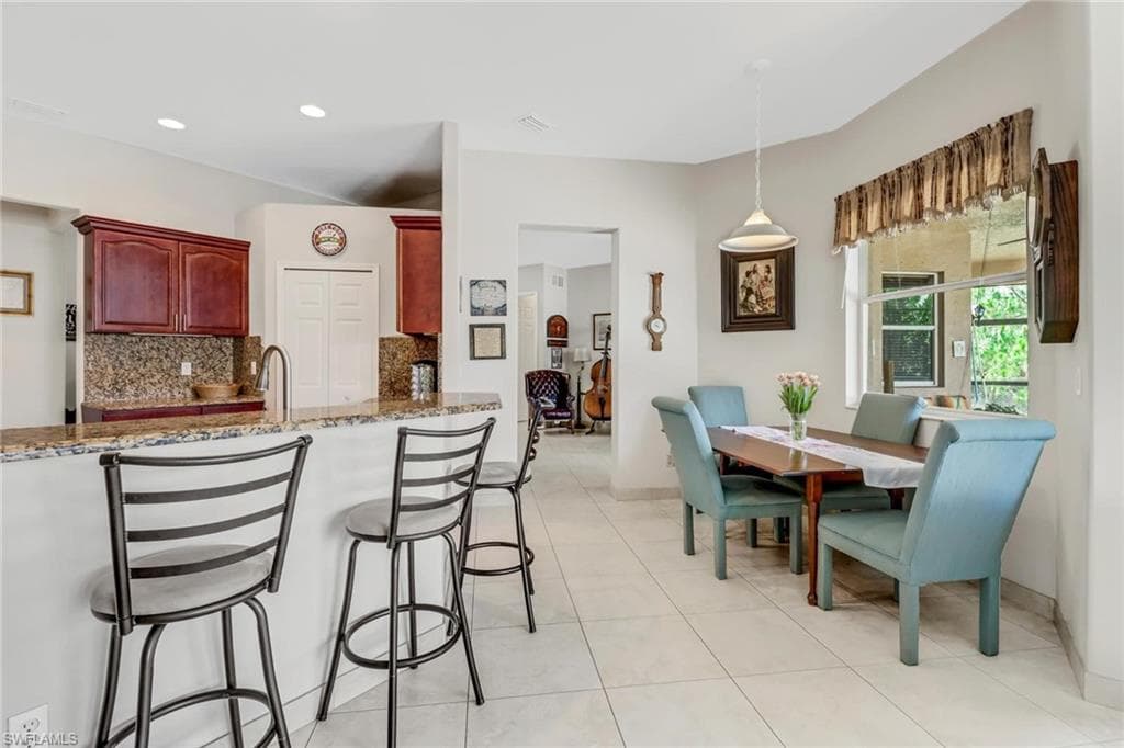 1911 47th Ave NE, Naples, FL 34120-11