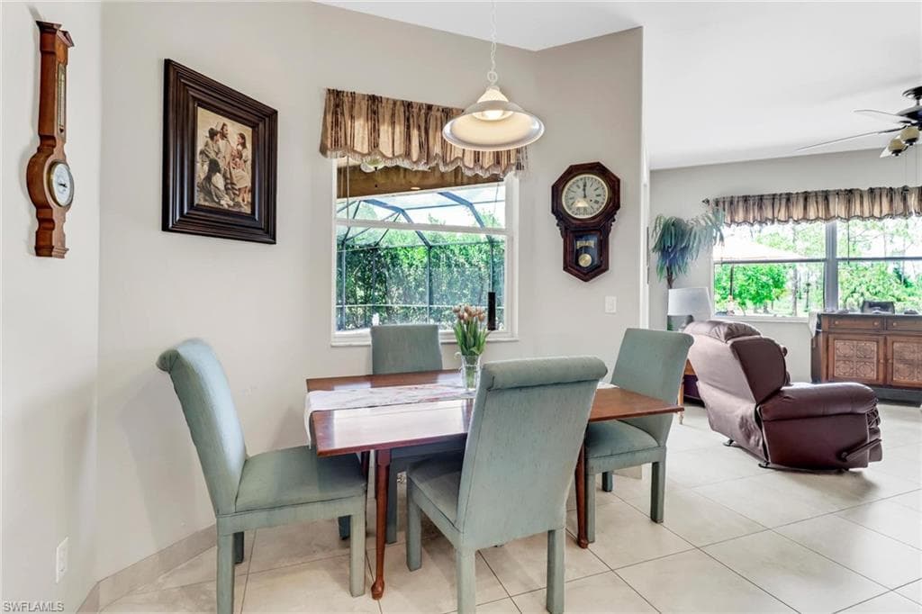 1911 47th Ave NE, Naples, FL 34120-12