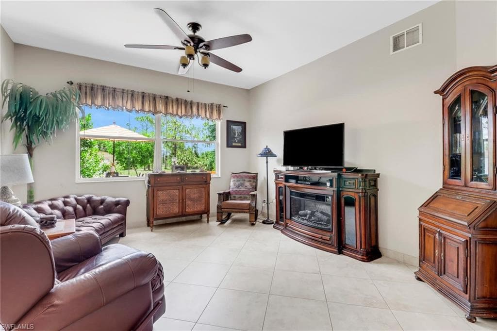1911 47th Ave NE, Naples, FL 34120-17