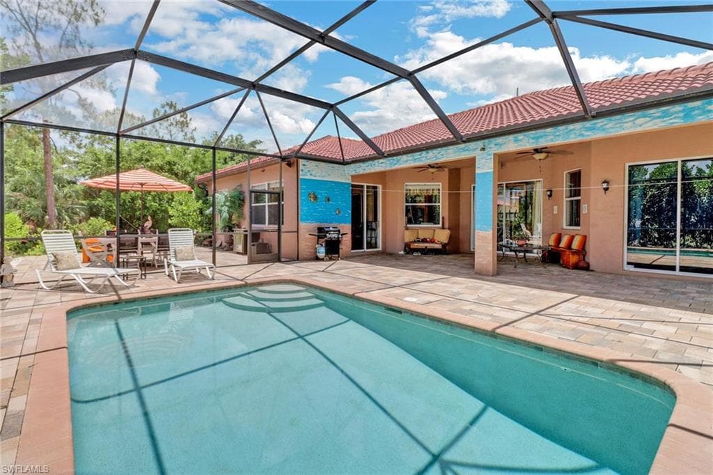 1911 47th Ave NE, Naples, FL 34120-31
