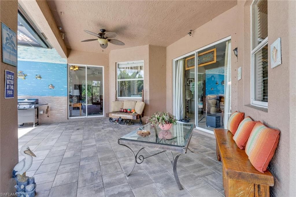 1911 47th Ave NE, Naples, FL 34120-32