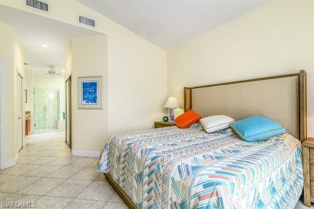 66 Fountain Cir, Naples, FL 34119-18