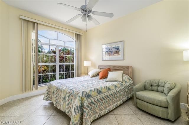 66 Fountain Cir, Naples, FL 34119-21