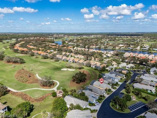 66 Fountain Cir, Naples, FL 34119-28