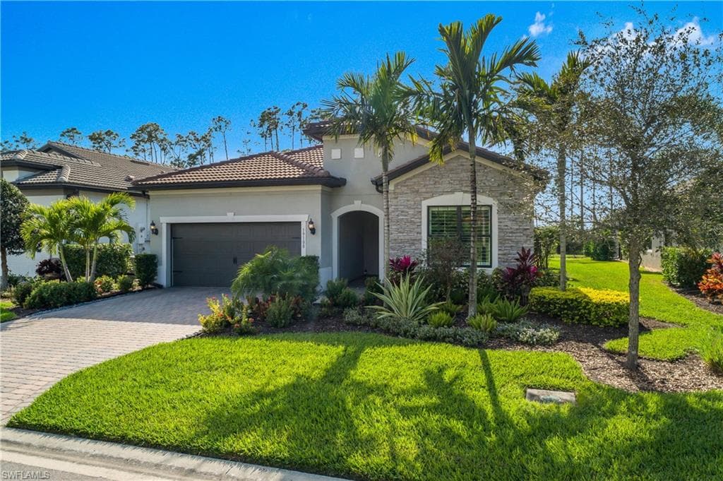 19100 Marquesa Dr, Fort Myers, FL 33913-5
