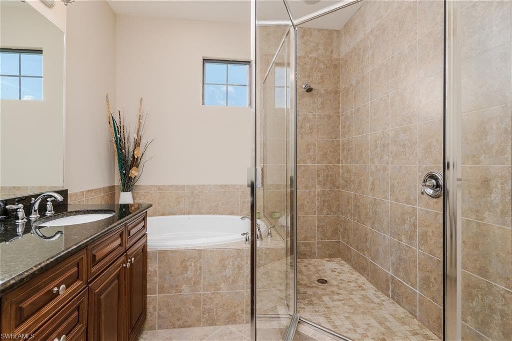9051 Capistrano St N 4302, Naples, FL 34113-14