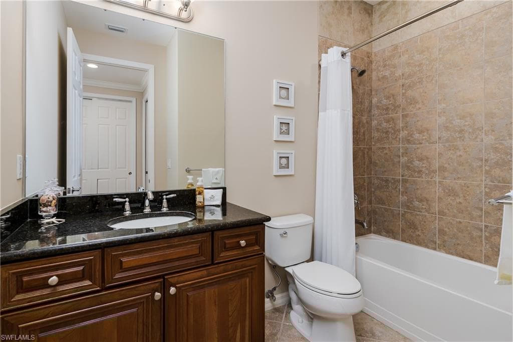 9051 Capistrano St N 4302, Naples, FL 34113-17