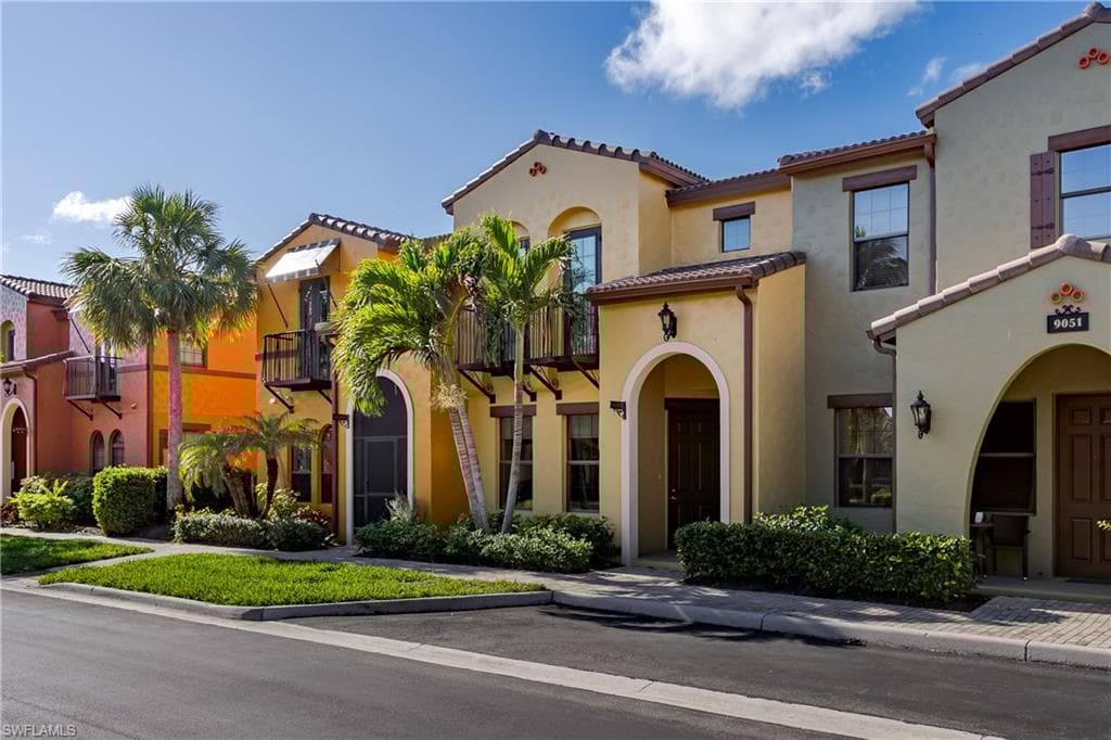 9051 Capistrano St N 4302, Naples, FL 34113-33