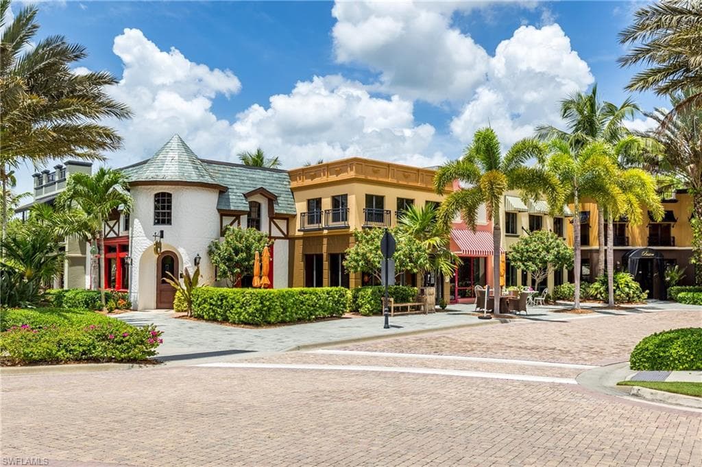 9051 Capistrano St N 4302, Naples, FL 34113-38
