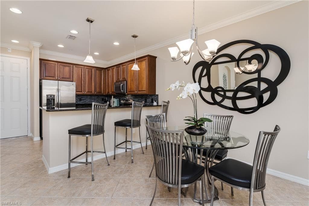 9051 Capistrano St N 4302, Naples, FL 34113-7