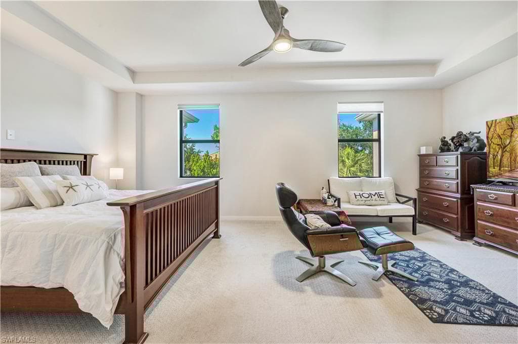 12993 Pembroke Dr, Naples, FL 34105-16