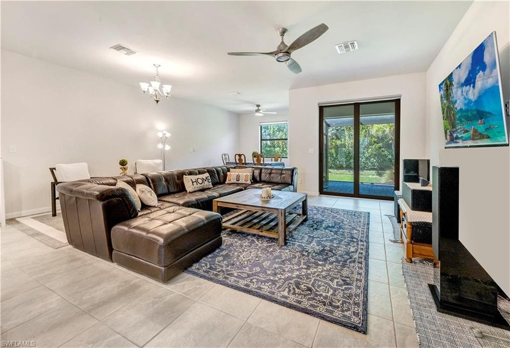 12993 Pembroke Dr, Naples, FL 34105-3
