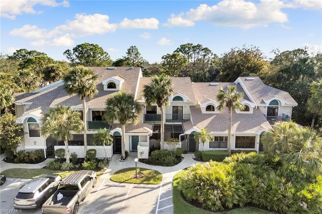 55 Emerald Woods Dr C4, Naples, FL 34108-1