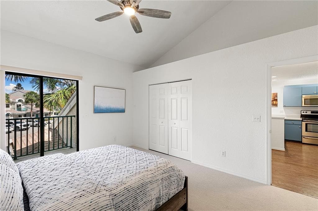 55 Emerald Woods Dr C4, Naples, FL 34108-19