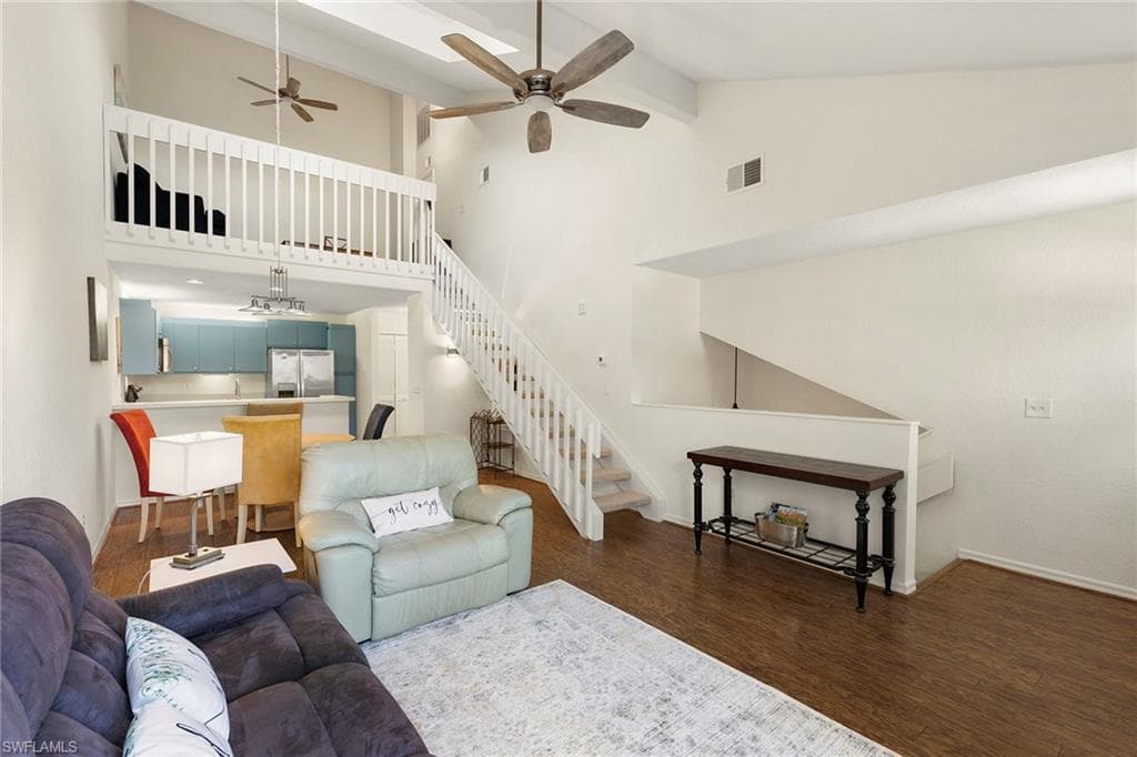 55 Emerald Woods Dr C4, Naples, FL 34108-5