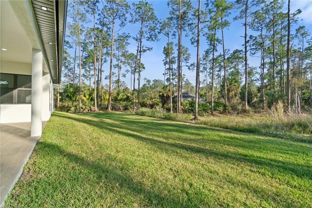 3724 2nd Ave NE, Naples, FL 34120-24