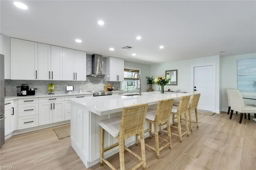 139 Trinidad St, Naples, FL 34113-12