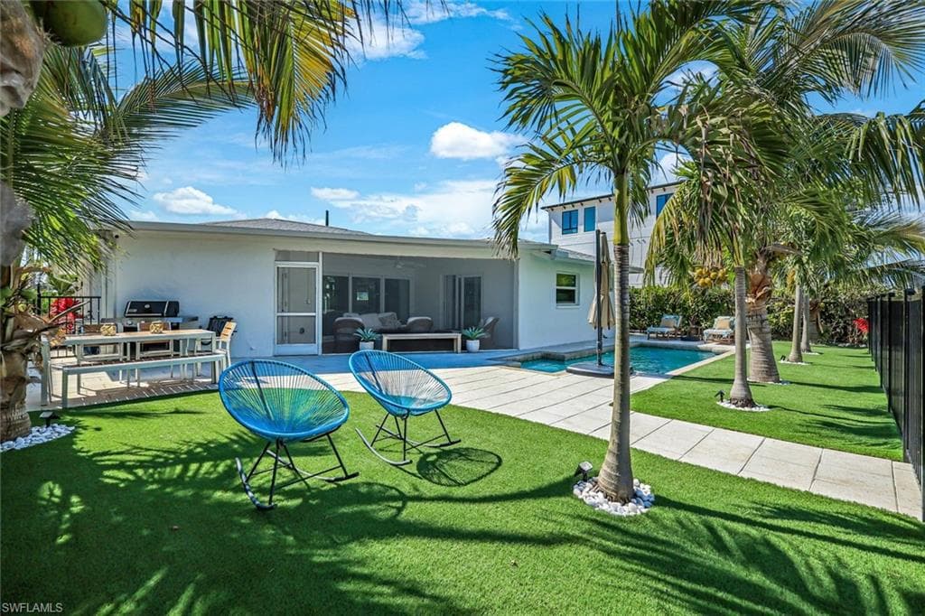 139 Trinidad St, Naples, FL 34113-26