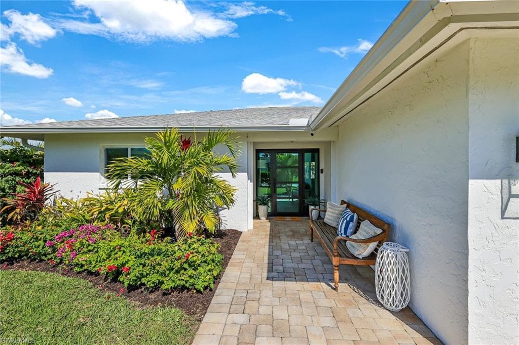 139 Trinidad St, Naples, FL 34113-33