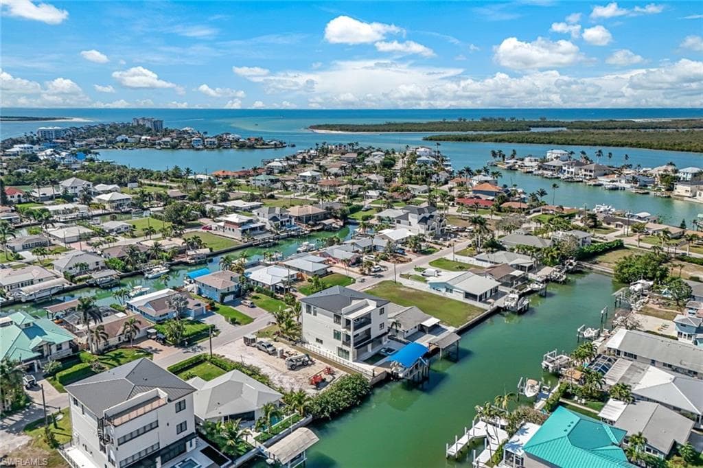 139 Trinidad St, Naples, FL 34113-39