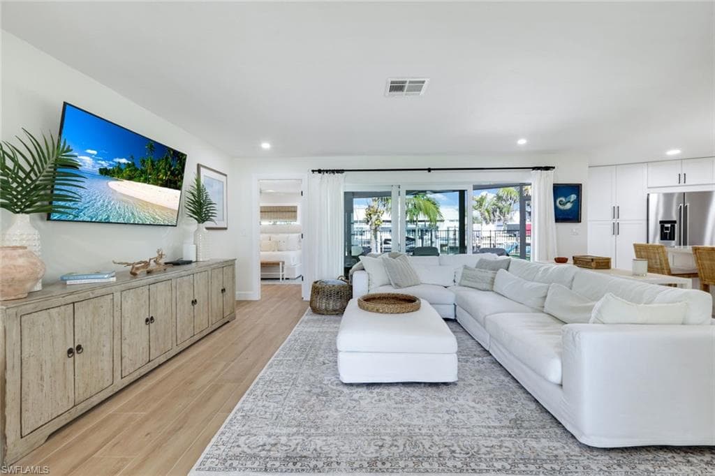 139 Trinidad St, Naples, FL 34113-4