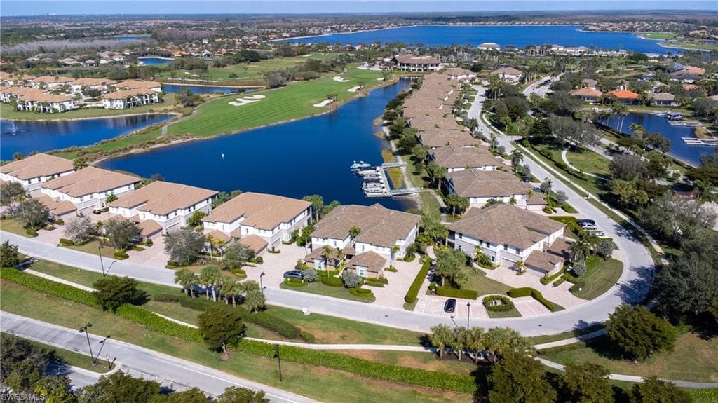 8775 Coastline Ct 102, Naples, FL 34120-33