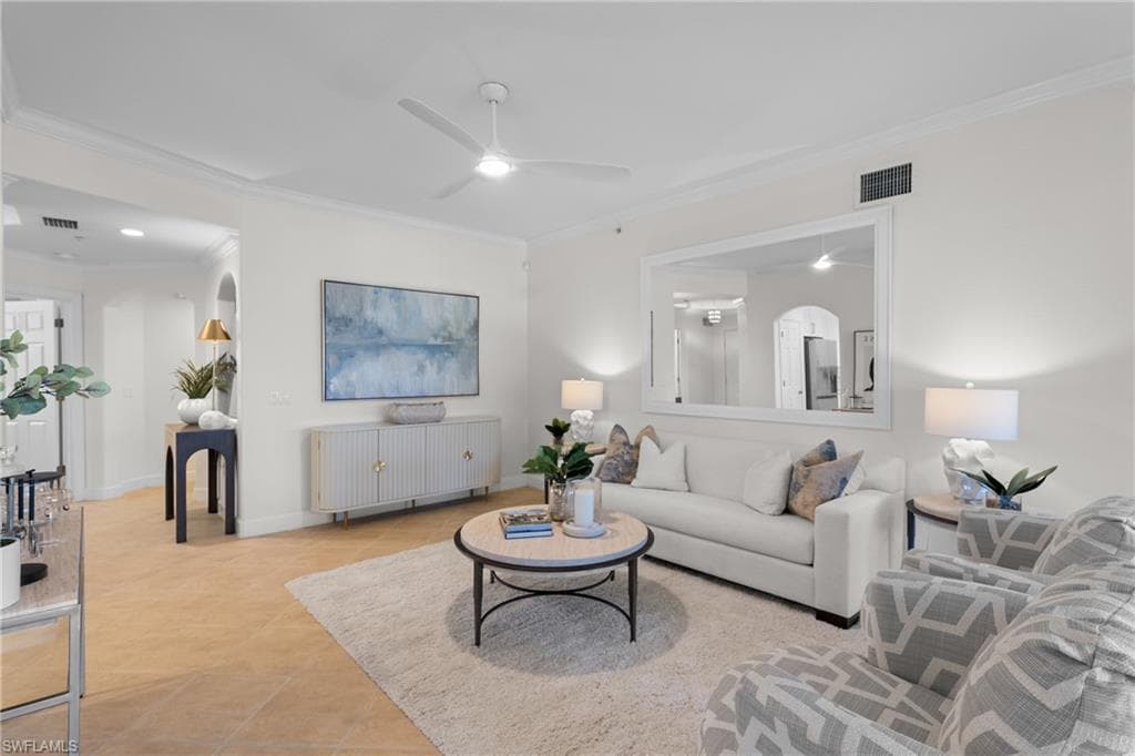 8775 Coastline Ct 102, Naples, FL 34120-3