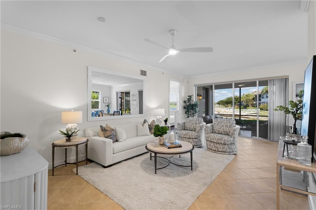 8775 Coastline Ct 102, Naples, FL 34120-4