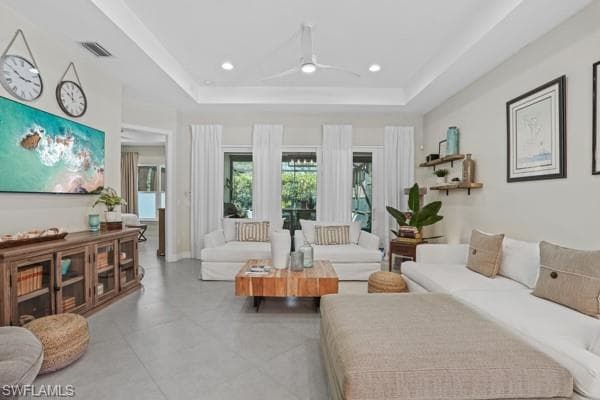 2805 Linda Dr, Naples, FL 34112-15