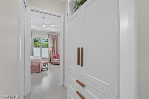 2805 Linda Dr, Naples, FL 34112-24