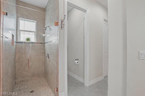 2805 Linda Dr, Naples, FL 34112-25
