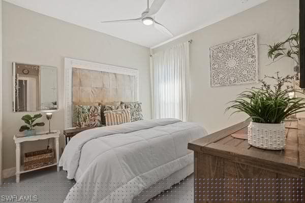 2805 Linda Dr, Naples, FL 34112-26
