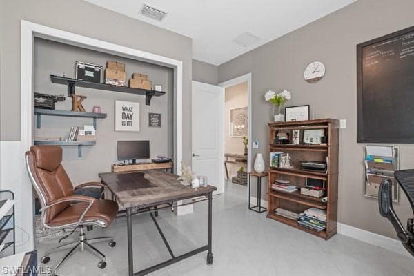 2805 Linda Dr, Naples, FL 34112-30