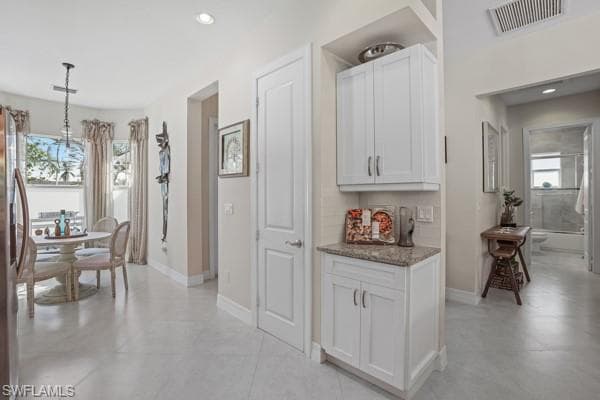 2805 Linda Dr, Naples, FL 34112-8