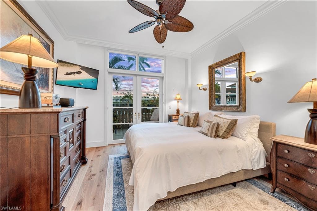780 5th Ave S 203, Naples, FL 34102-11