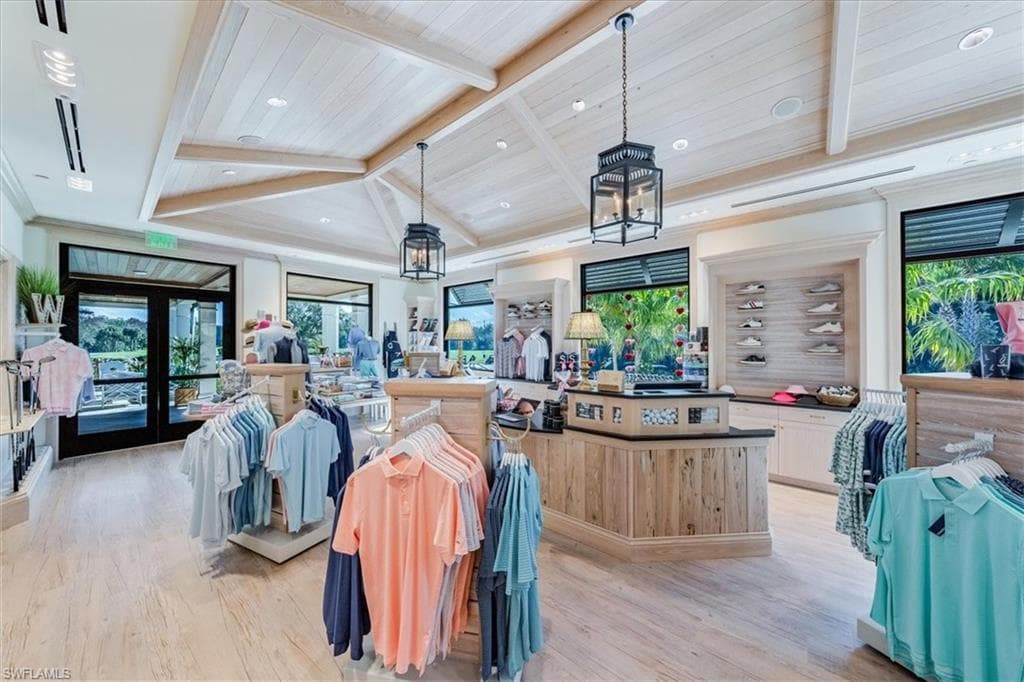 105 Clubhouse Dr D155, Naples, FL 34105-18