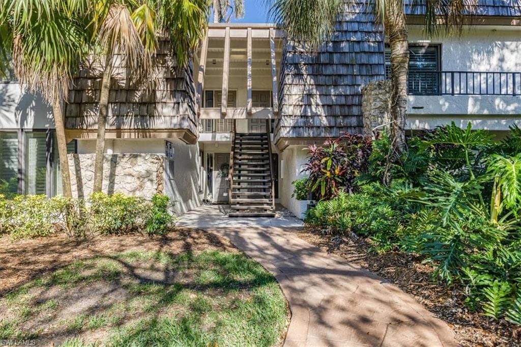 105 Clubhouse Dr D155, Naples, FL 34105-4