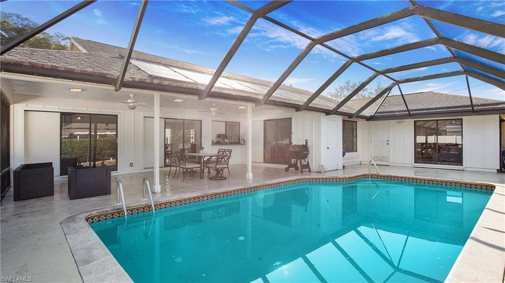 127 Coral Vine Dr, Naples, FL 34110-14